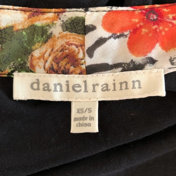 Daniel Rainn | Knit Back Animal Print Kimono - Picture 6 of 7